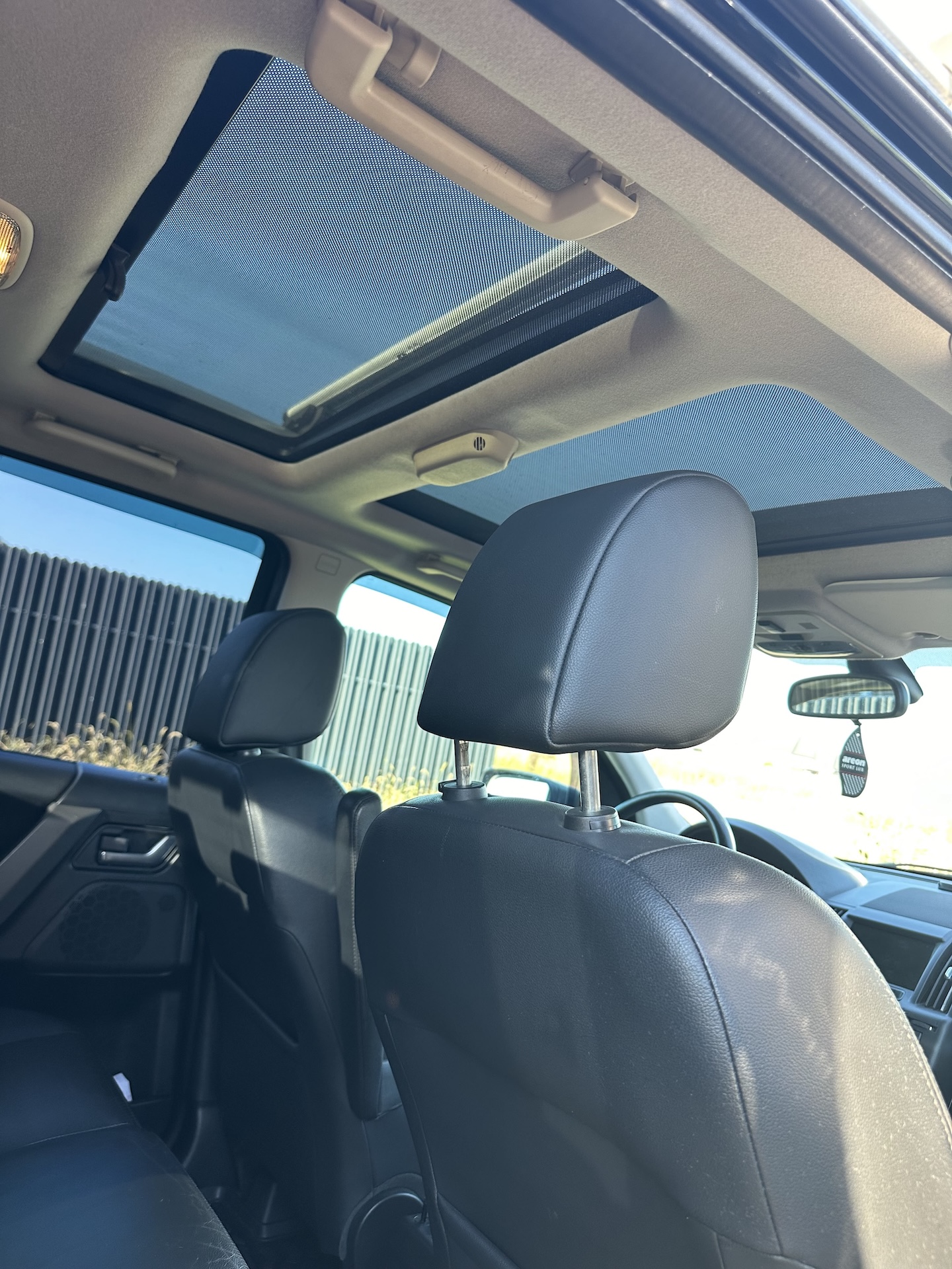 Land Rover Freelander 2.2 (2008): Robust și Capabil