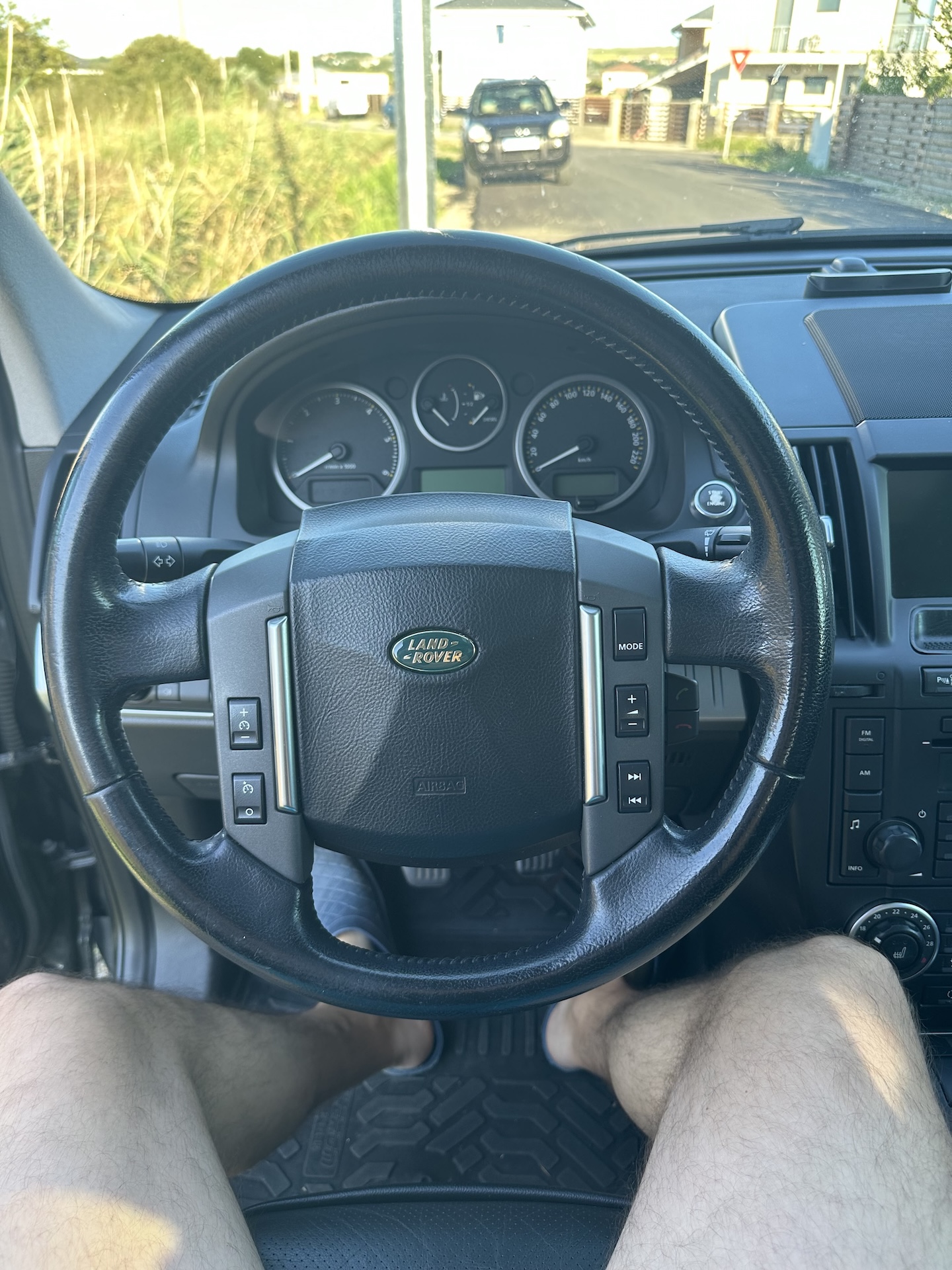 Land Rover Freelander 2.2 (2008): Robust și Capabil