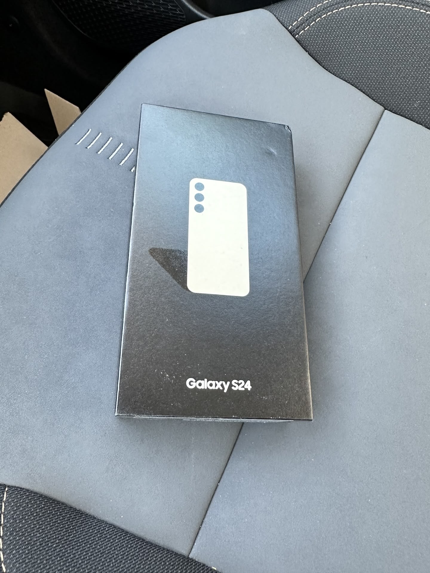 Samsung Galaxy S24:  Impresionant si in 2024