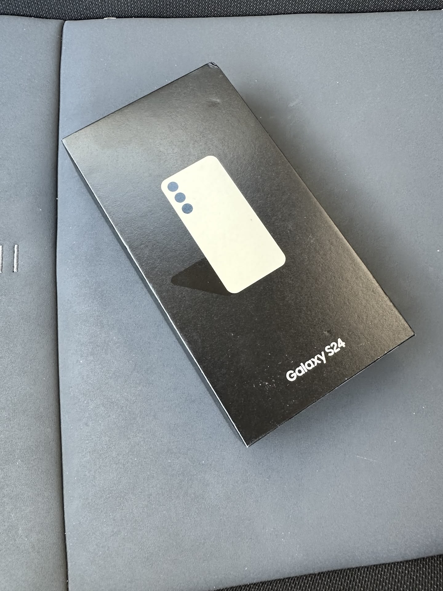 Samsung Galaxy S24:  Impresionant si in 2024