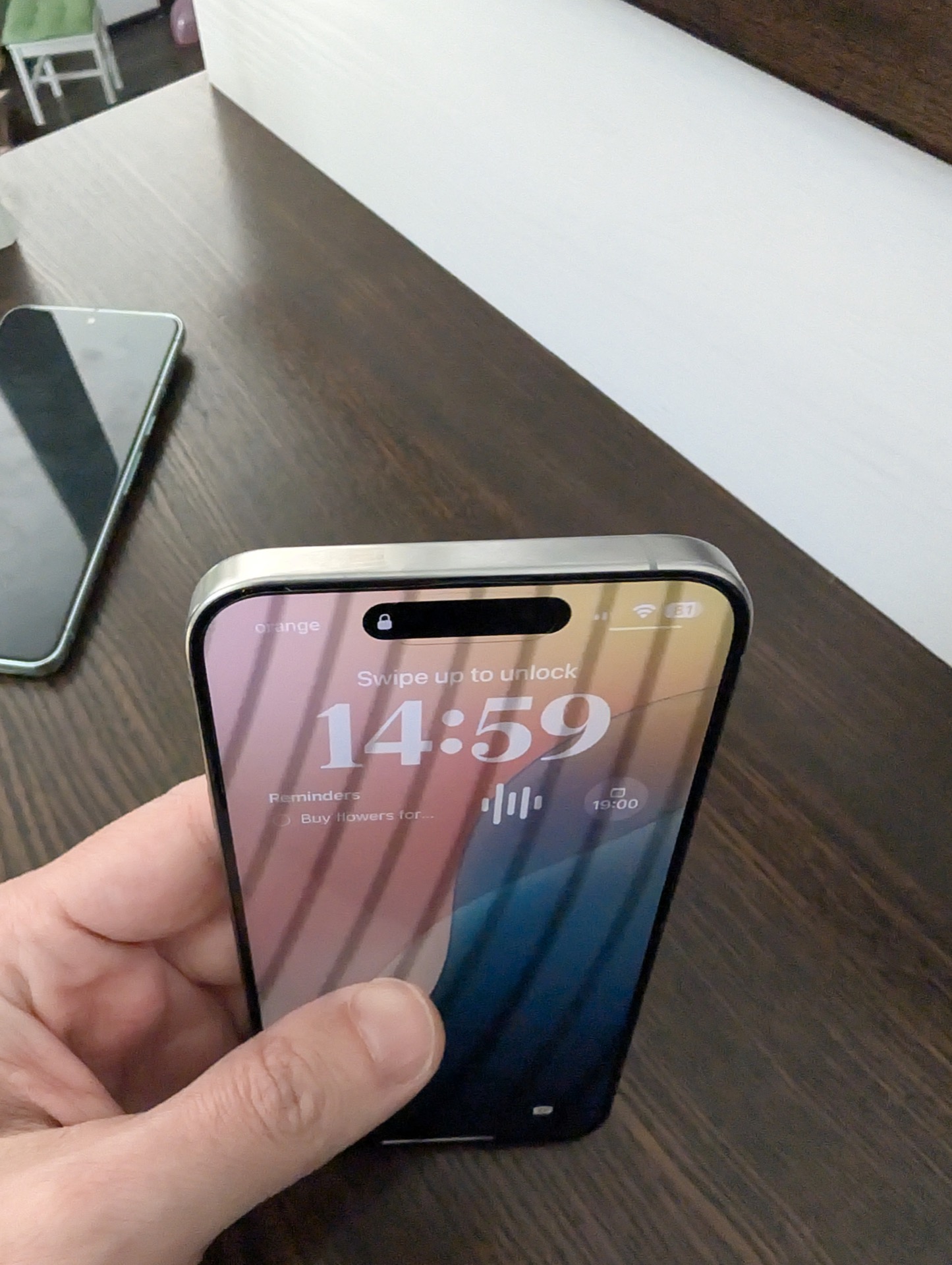 iPhone 15 Pro Max în 2024: Merită Upgrade-ul și Ce Îl Face Special?