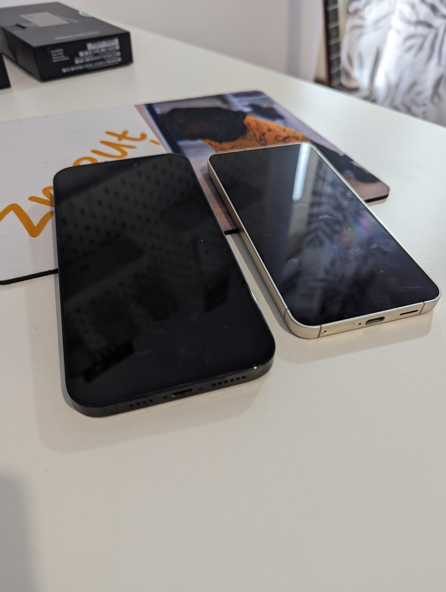 Samsung Galaxy S24 vs iPhone 14 Pro Max: Bătălia Titanilor în 2024