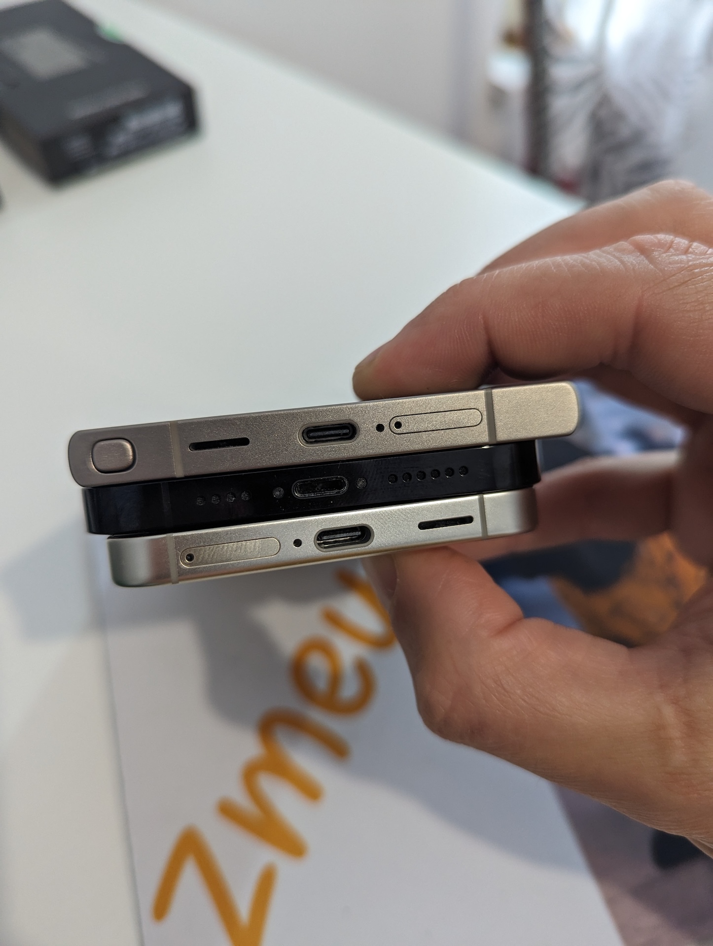 Samsung S24 vs S24 Ultra vs iPhone 14 Pro Max: Trilema Flagship-urilor în 2024