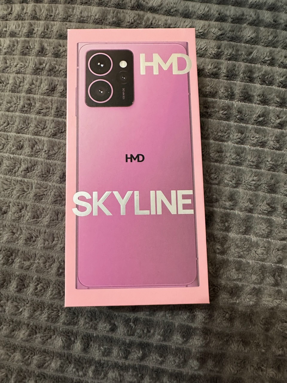 HMD Skyline: Un Telefon Reperabil cu Ambiții Înalte