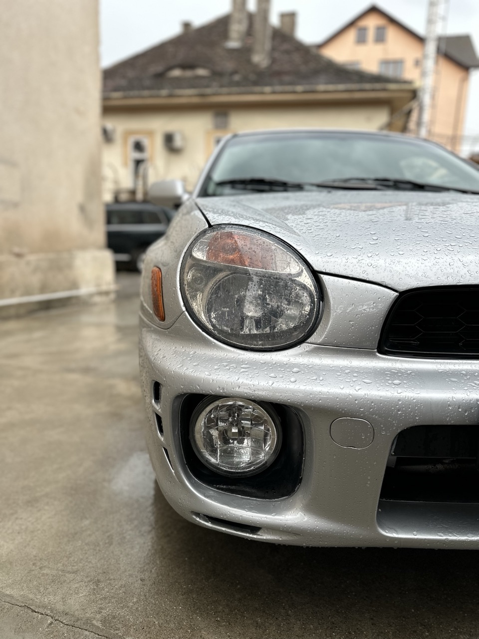 Visul JDM: O Subaru Impreza 2003 în garajul meu