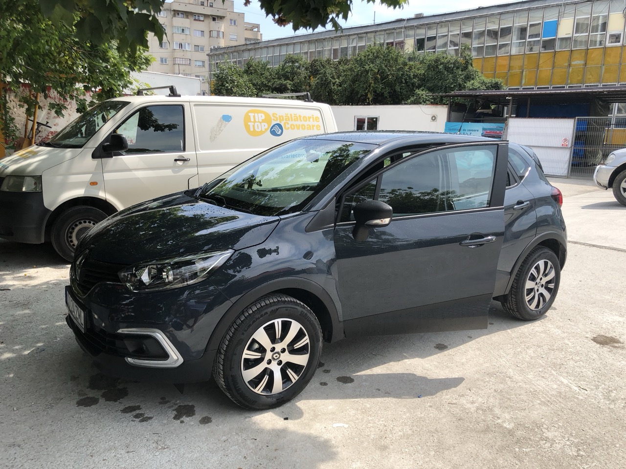 Patru Ani cu un Renault Captur de 10.500 €