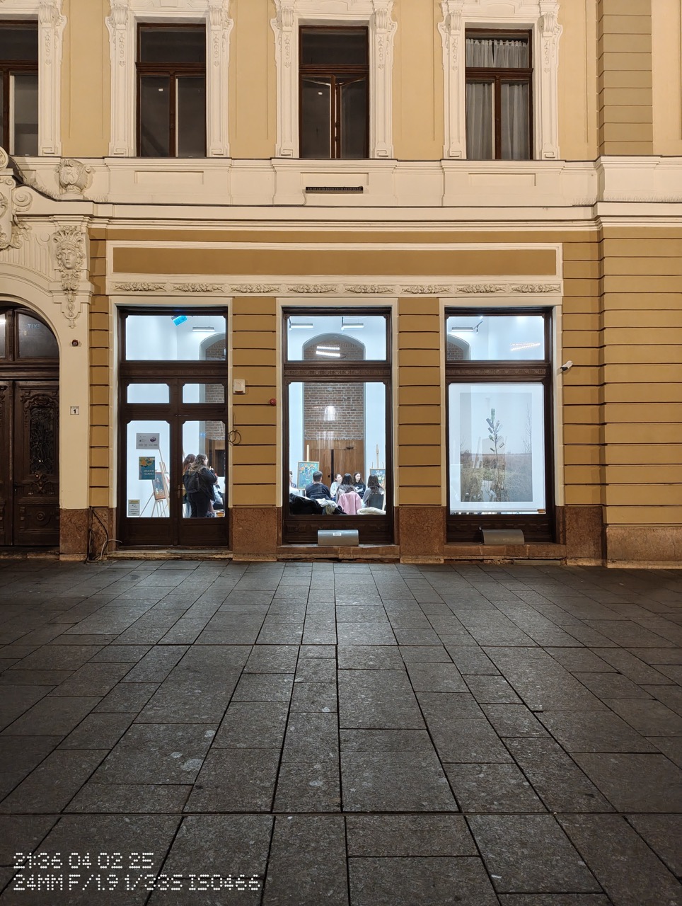 Nothing Phone 3a: Modul Night te lasă în întuneric când vine vorba de culori