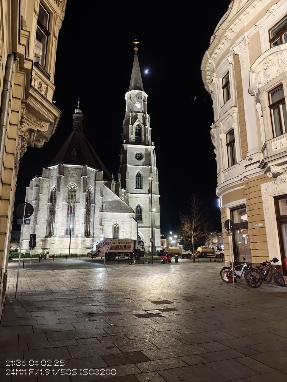 Nothing Phone 3a: Modul Night te lasă în întuneric când vine vorba de culori