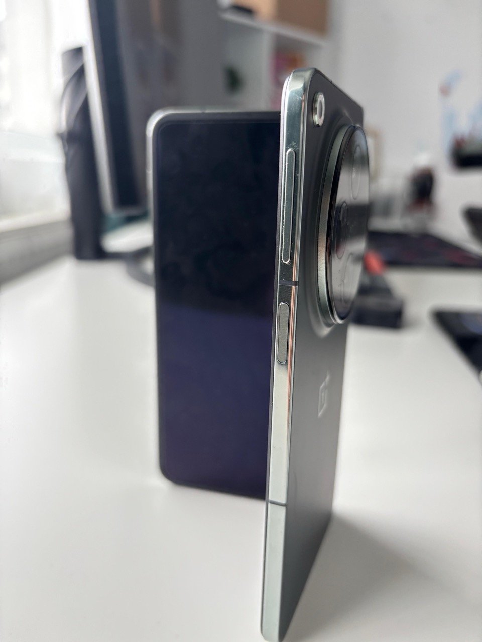 OnePlus Open: Parere si entuziasm temperat