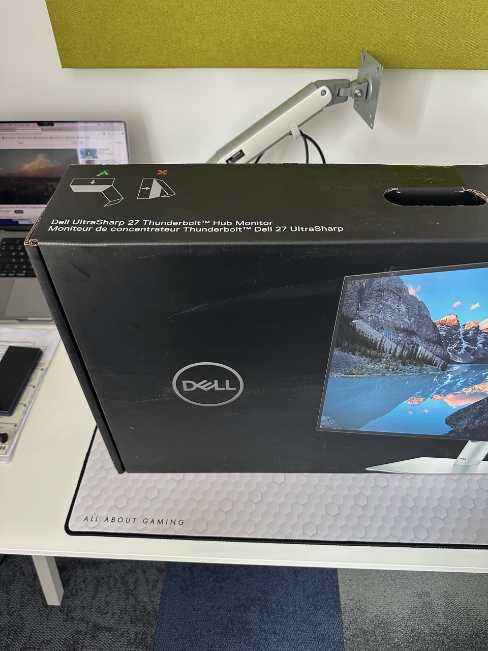 Update Monitor Saga: Am trecut la Dell U2724DE