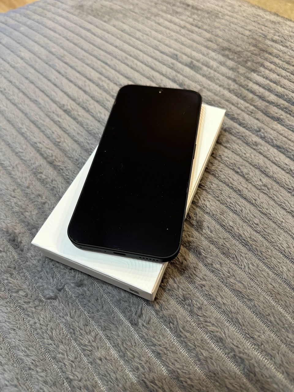 Nothing Phone (2a): Stil Inconfundabil dar… Camera?