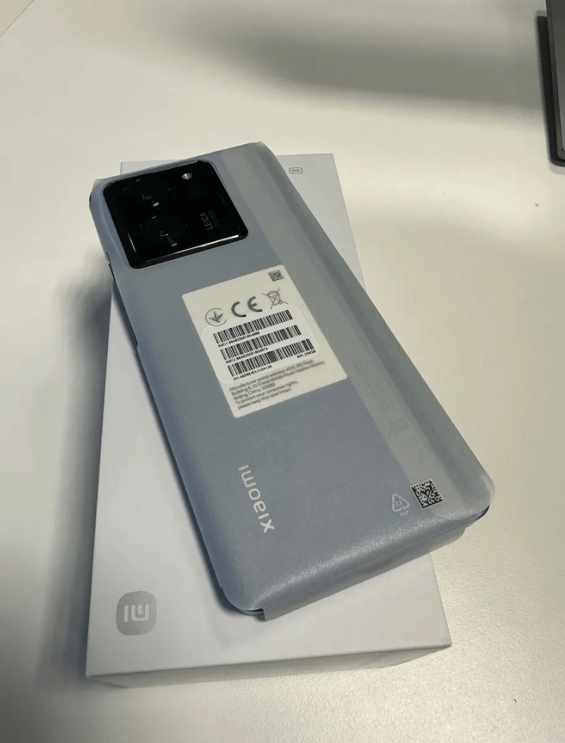 Impresie Xiaomi 13T: Există. Și cam atât?