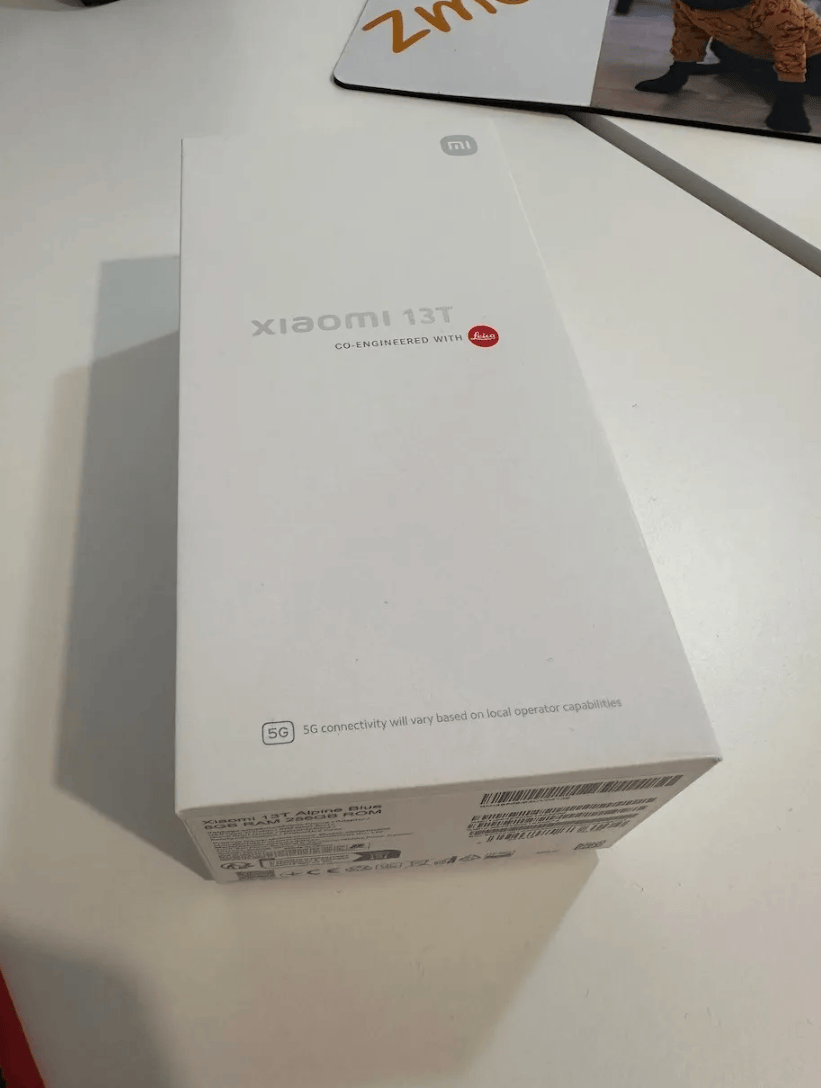 Impresie Xiaomi 13T: Există. Și cam atât?