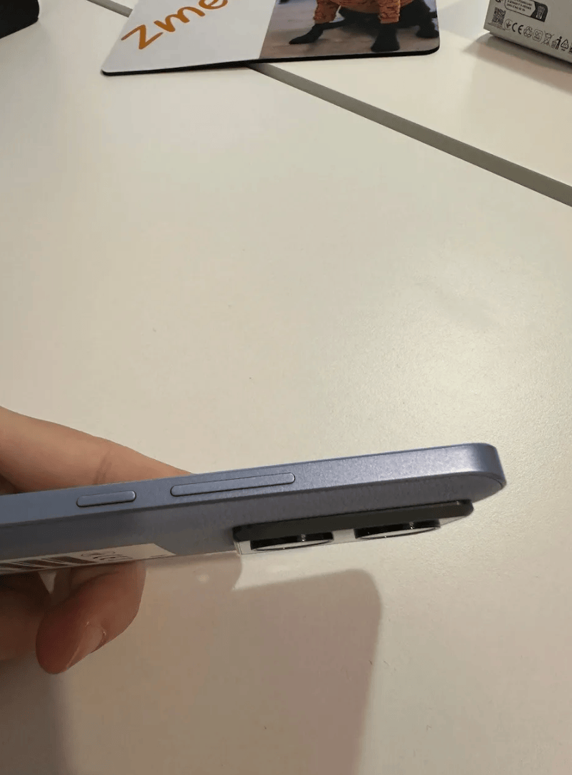 Impresie Xiaomi 13T: Există. Și cam atât?