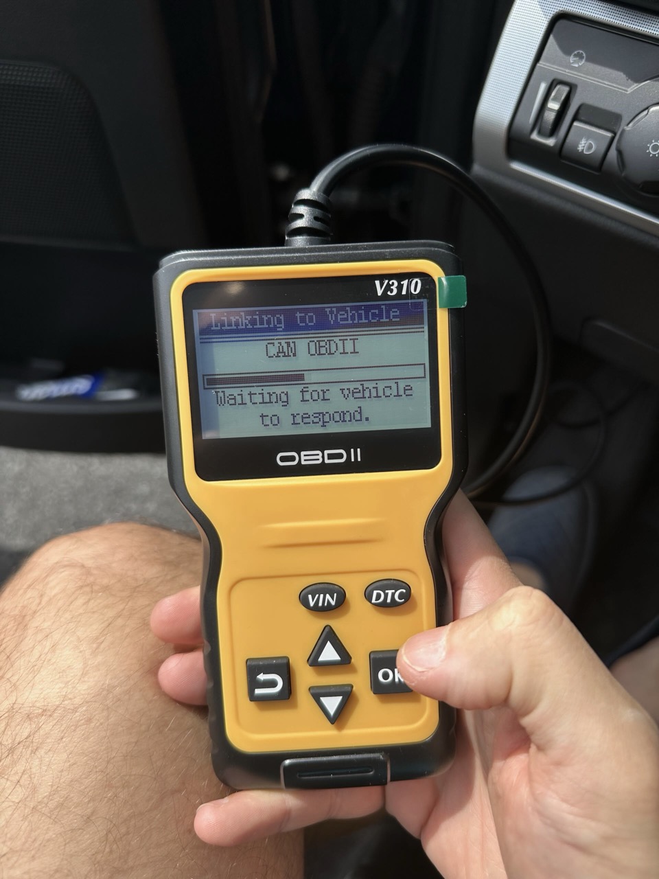 Tester Diagnoză auto multimarcă OBD2 V310 – recenzie completă și avantaje