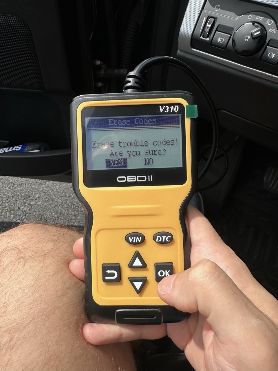 Tester Diagnoză auto multimarcă OBD2 V310 – recenzie completă și avantaje