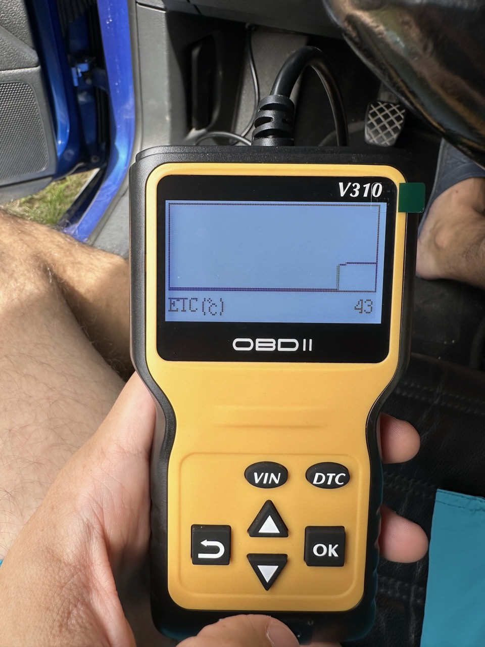 Tester Diagnoză auto multimarcă OBD2 V310 – recenzie completă și avantaje